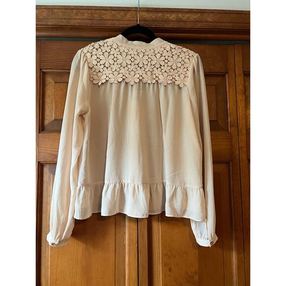 NWT Darling Women's Stephanie Chiffon Crochet Button Down Blouse Blush Size M - Picture 10 of 11